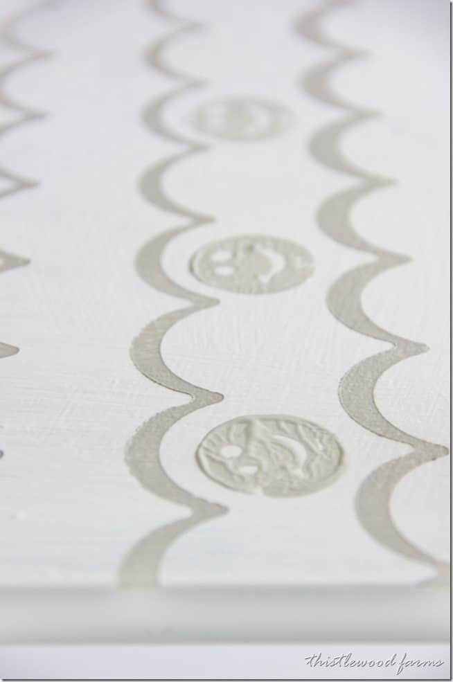 painting a patterned table